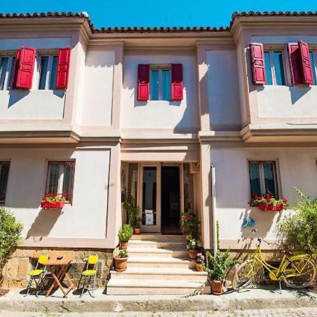 Bozcaada Biz Otel ภายนอก รูปภาพ
