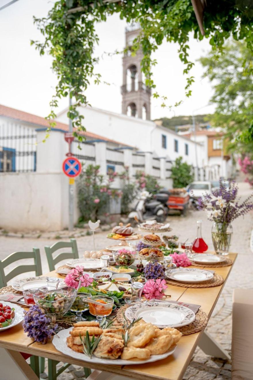 Bozcaada Biz Otel ภายนอก รูปภาพ