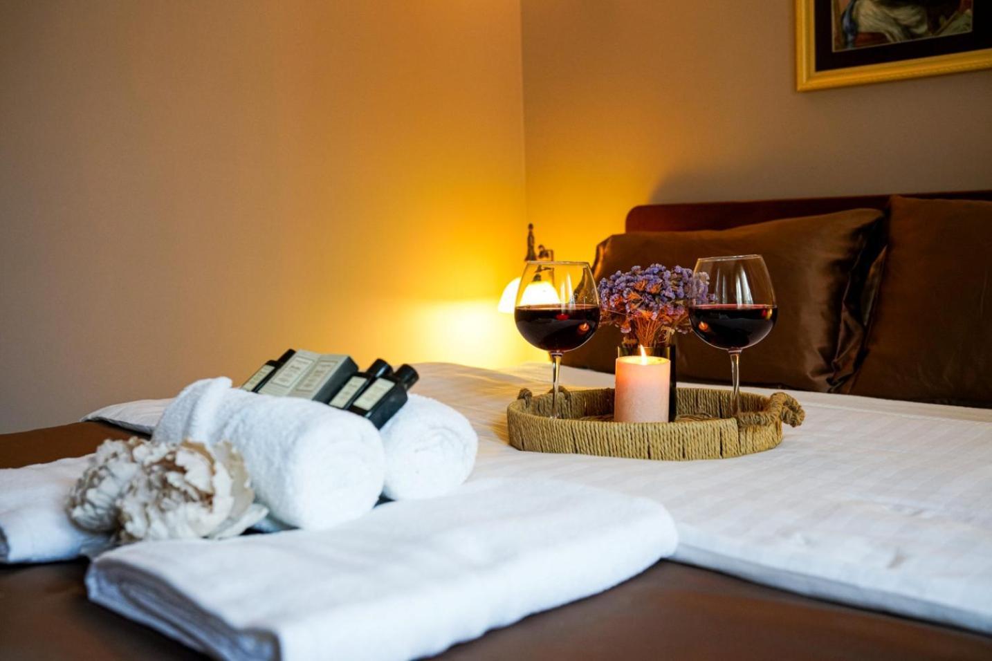 Bozcaada Biz Otel ภายนอก รูปภาพ