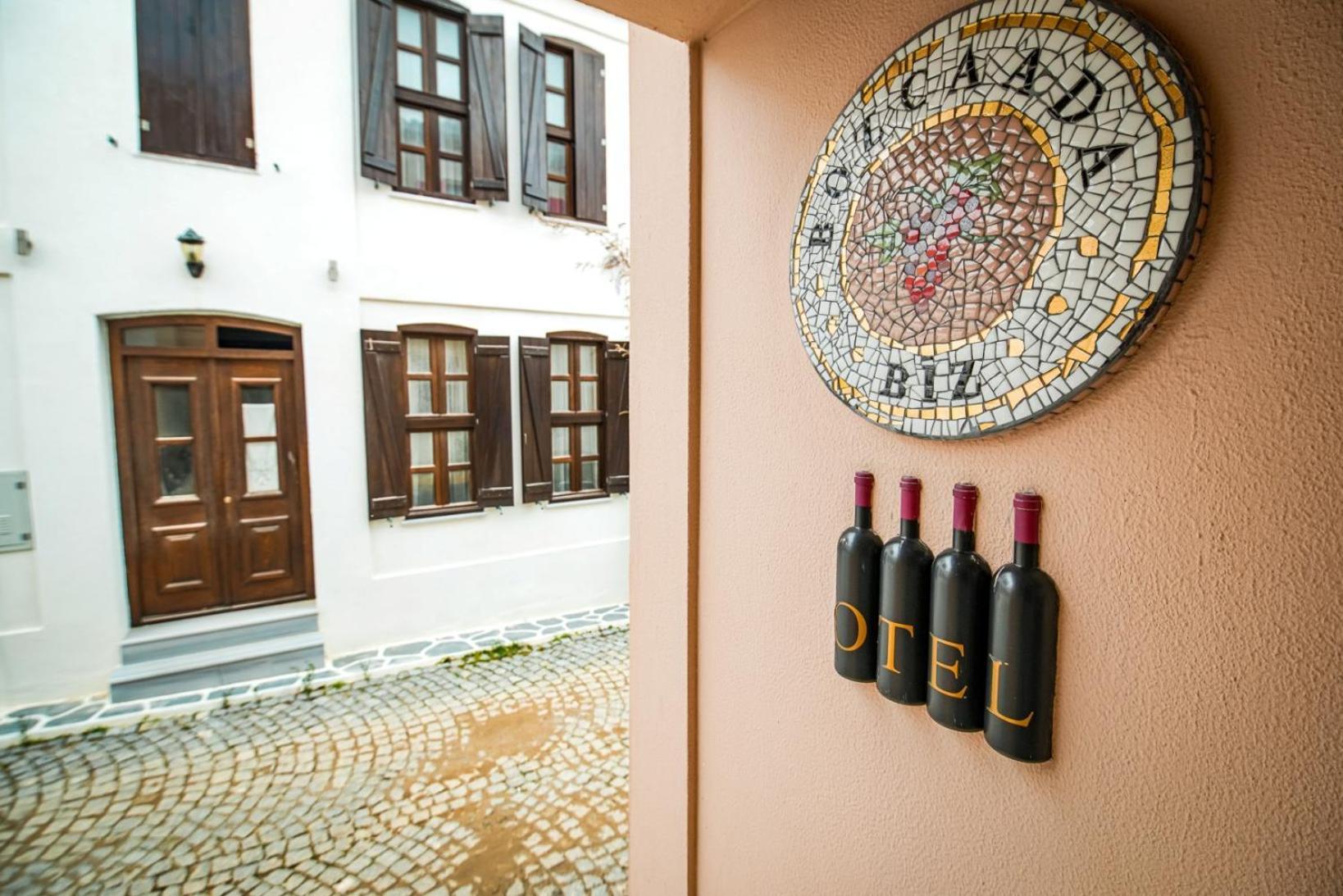 Bozcaada Biz Otel ภายนอก รูปภาพ